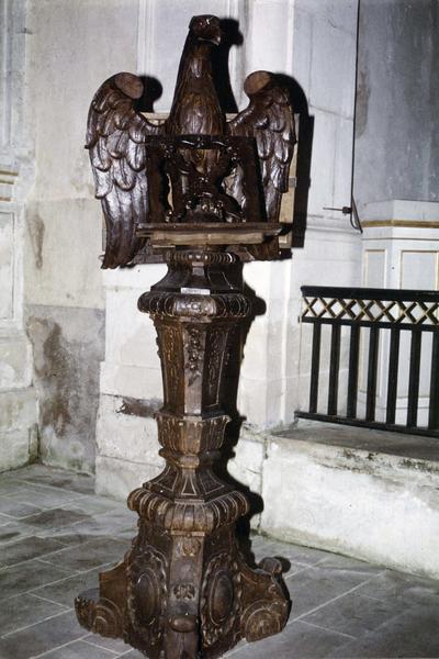 aigle-lutrin - © Ministère de la Culture (France), Médiathèque du patrimoine et de la photographie (objets mobiliers), tous droits réservés