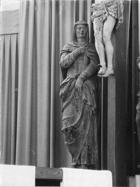 groupe sculpté : Christ en croix, la Vierge et saint Jean