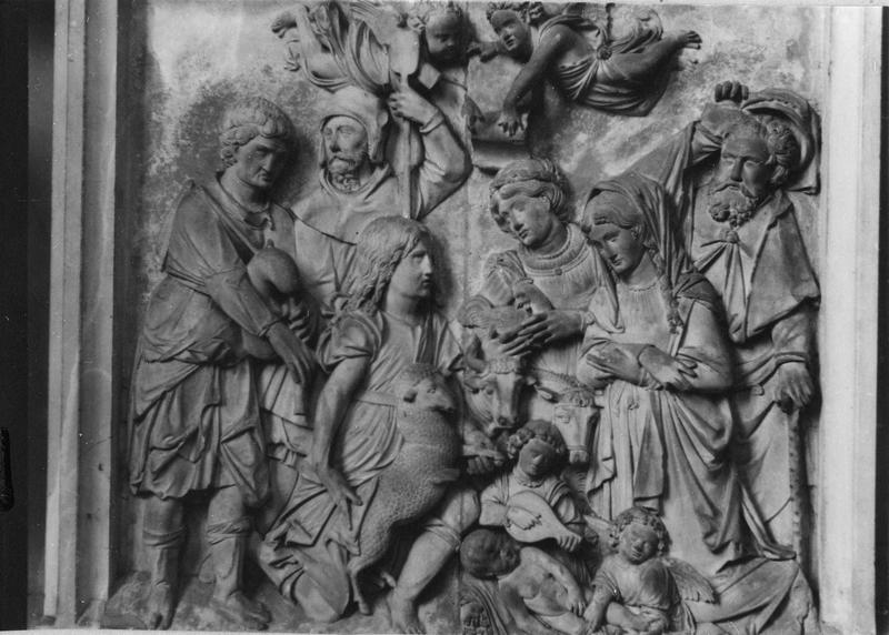 bas-relief : L' Annonciation, L' Adoration des Bergers