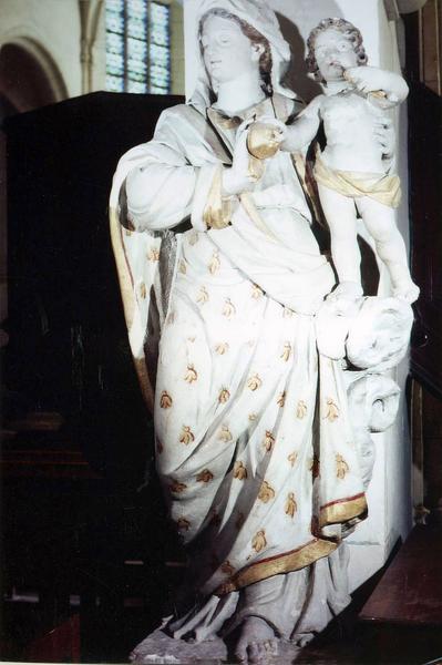 statue : Vierge à l'Enfant - © Ministère de la Culture (France), Médiathèque du patrimoine et de la photographie (objets mobiliers), tous droits réservés