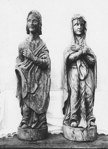 deux statues : La Vierge, saint Jean