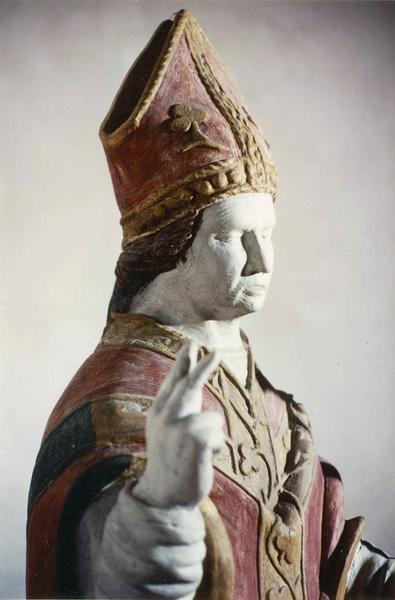 statue : saint Edme, profil droit - © Ministère de la Culture (France), Médiathèque du patrimoine et de la photographie (objets mobiliers), tous droits réservés