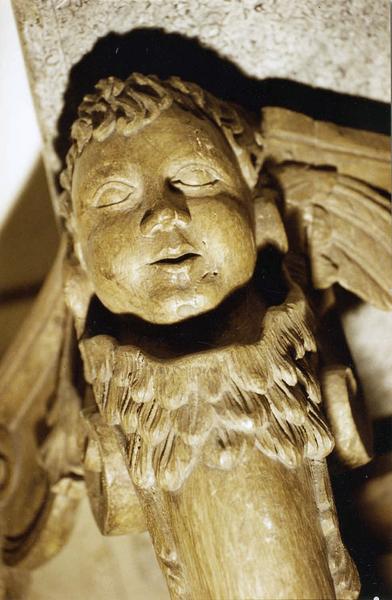 console - © Ministère de la Culture (France), Médiathèque du patrimoine et de la photographie (objets mobiliers), tous droits réservés
