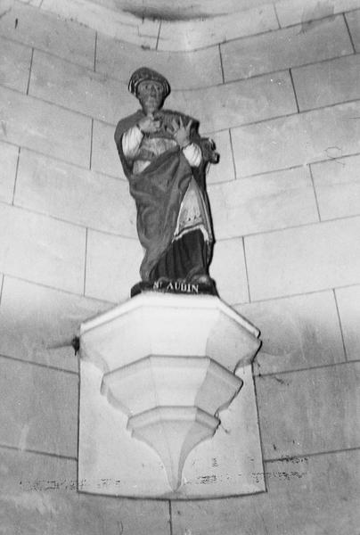 statue : saint Aubin