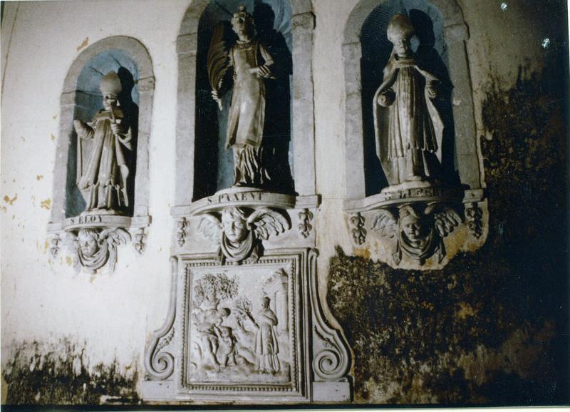 trois statues et leurs consoles : saint Eloi, saint Paxent, saint Hubert, saint Jean l'Evangéliste