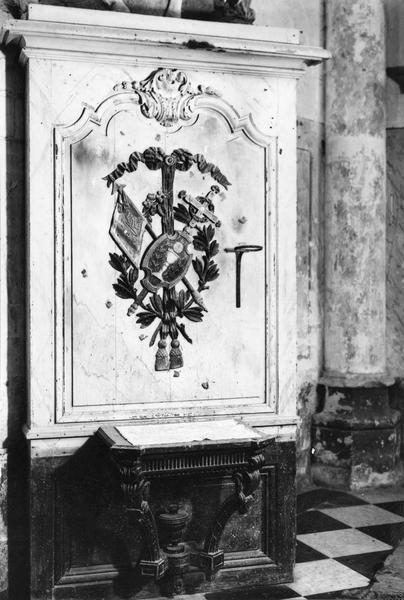 deux crédences - © Ministère de la Culture (France), Médiathèque du patrimoine et de la photographie (objets mobiliers), tous droits réservés