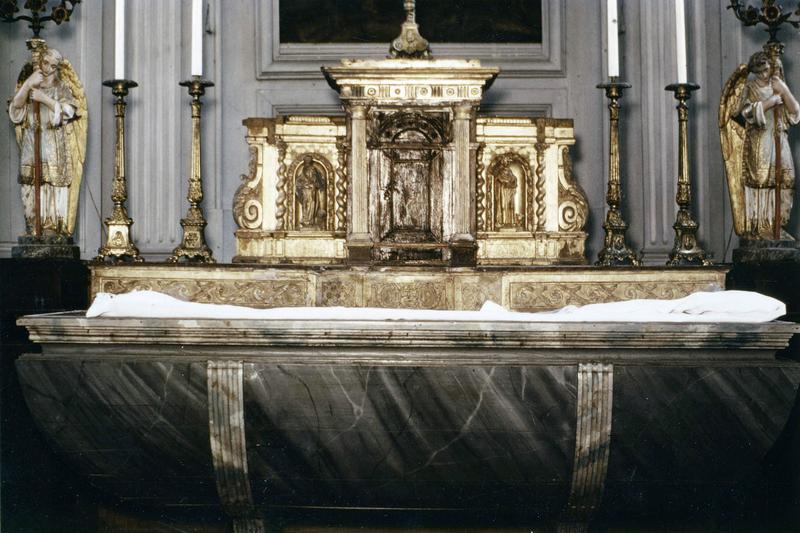 autel, tabernacle, deux statuettes : saint Marc, saint Luc (maître-autel)