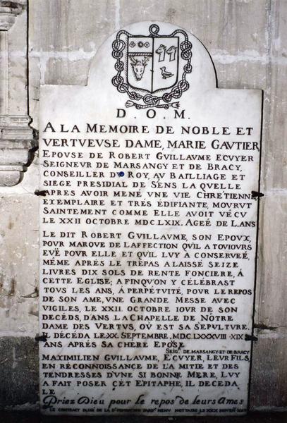 plaque commémorative de Marie Gautier et Robert Guillaume