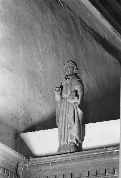 statue : Ange porte-flambeau - © Ministère de la Culture (France), Médiathèque du patrimoine et de la photographie (objets mobiliers), tous droits réservés