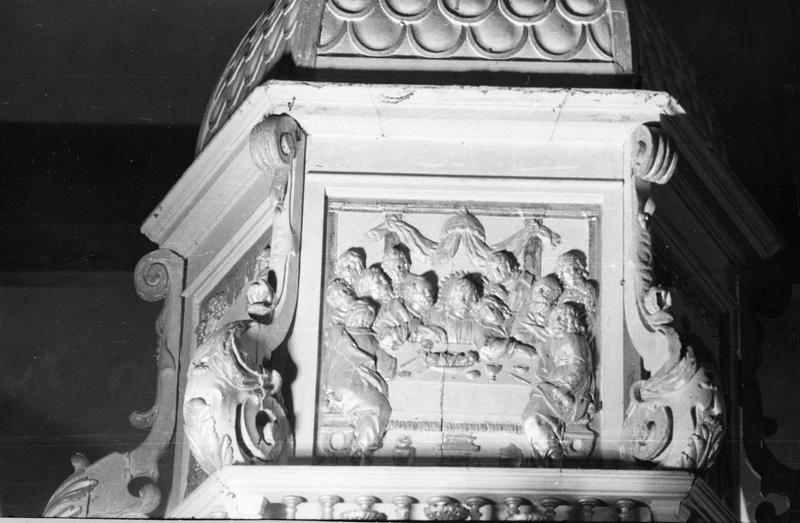 autel, tabernacle, retable, statues (statuettes), détail