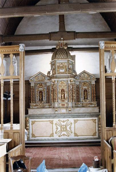 autel, tabernacle, retable, statues (statuettes)