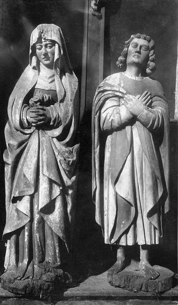 deux statues d'un Calvaire : Vierge, saint Jean