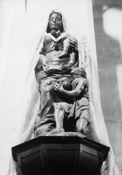 statue : Vierge à l'Enfant, dite Notre-Dame de la Merci, vue d'ensemble