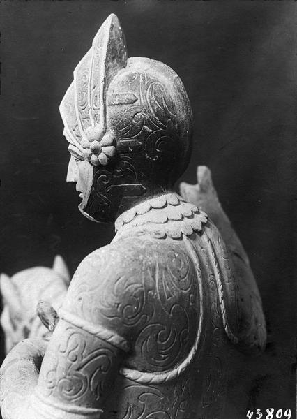 groupe sculpté : saint Maurice, détail du dos