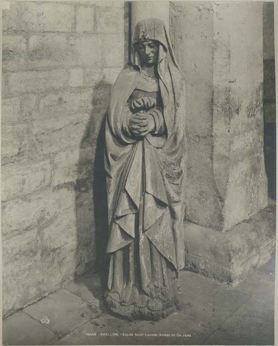 statue : Vierge