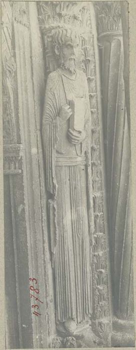 statue : Prophète