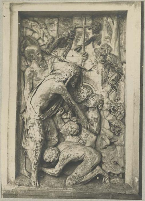 retable, 3 bas-reliefs : Le Portement de croix et l'épisode de Véronique, Le Baiser de Judas, La Descente aux Limbes