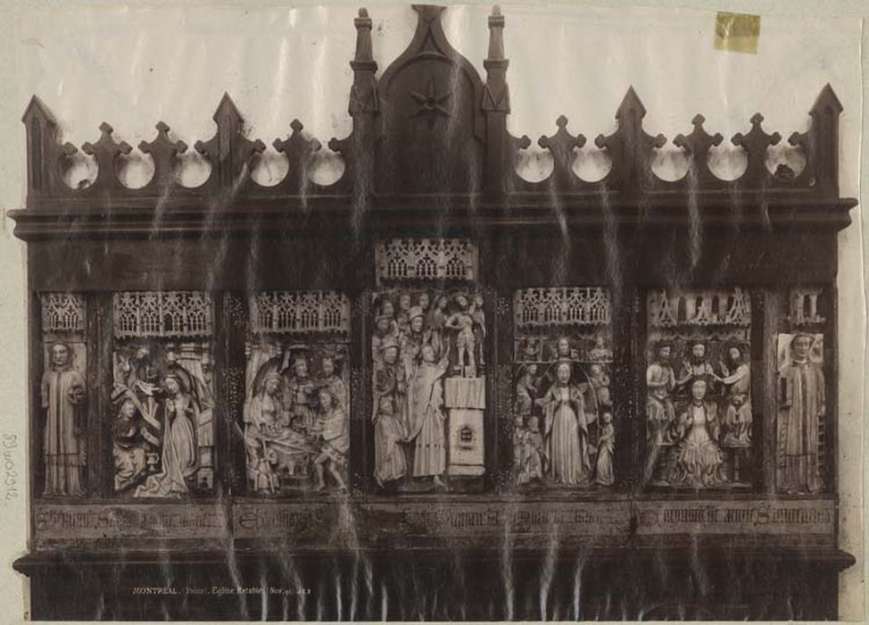 retable, 7 bas-reliefs : Saint Etienne, L'Annonciation, L'Adoration des Mages, La Messe de saint Grégoire, L'Assomption, Le Couronnement de la Vierge, Saint Laurent