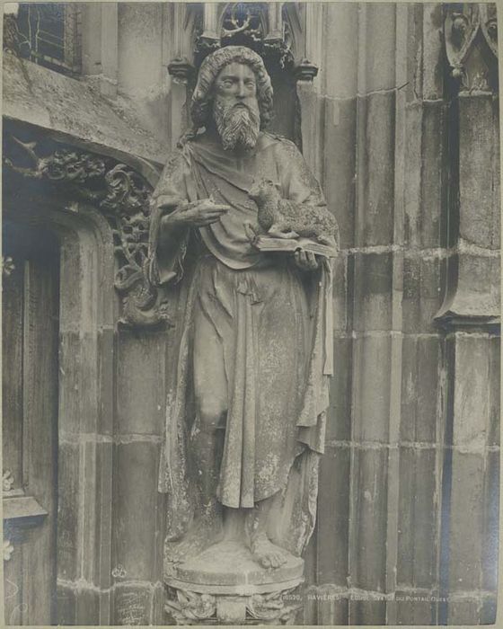 statue : Saint Jean-Baptiste