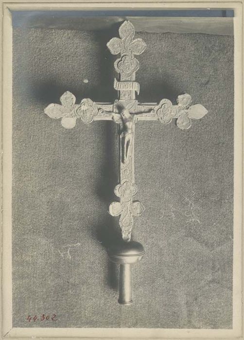 croix processionnelle