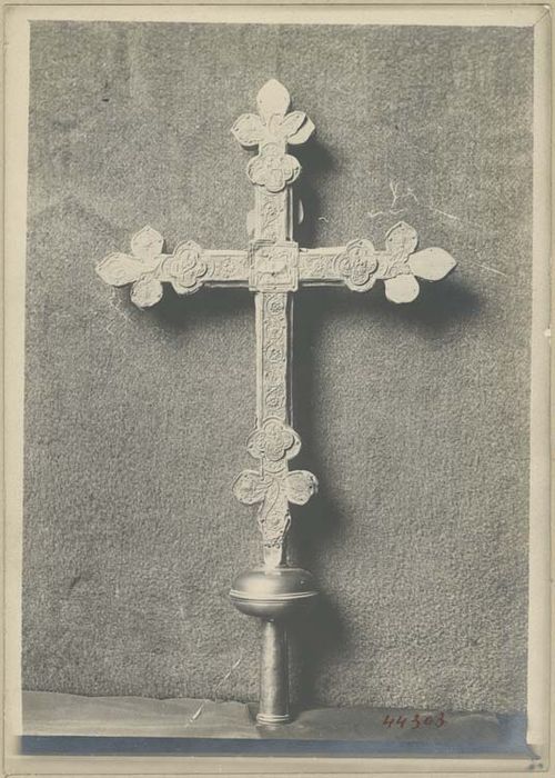 croix processionnelle