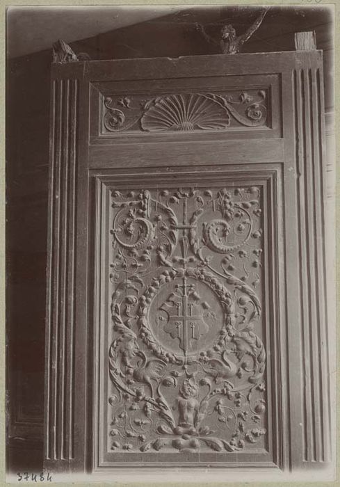 bas-relief