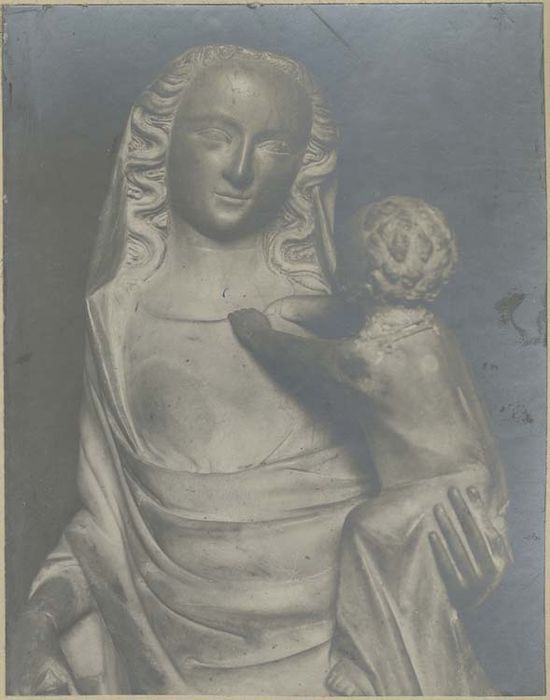 statue : Vierge à l'Enfant