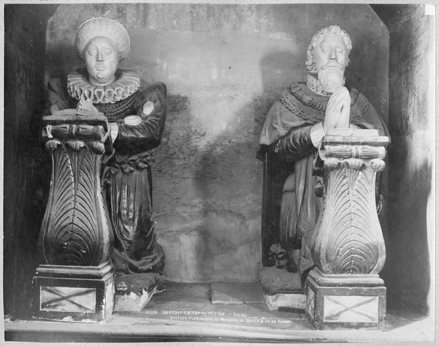 statues funéraires de François de la Madeleine, marquis de Railly, et de Catherine de Marcilly-Cypierre, sa femme