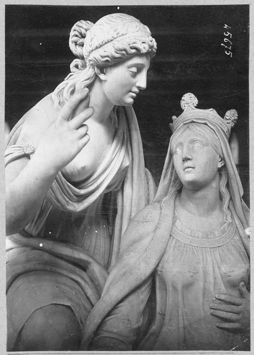 détail, monument funéraire de la reine Marguerite de Bourgogne