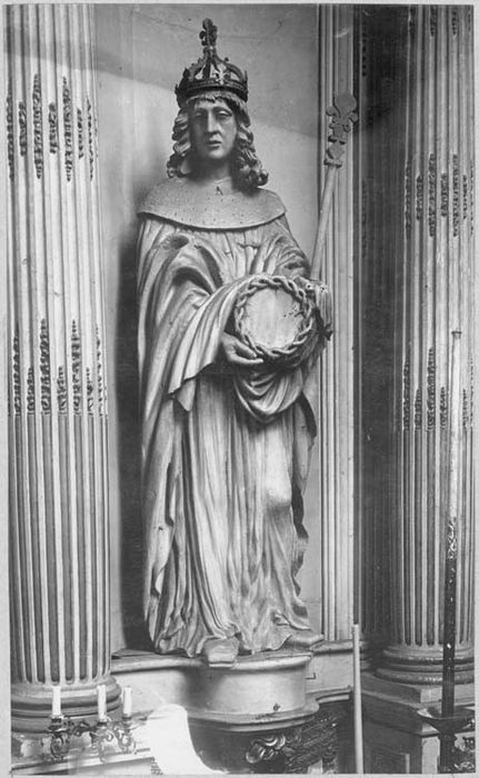 statue : Saint Louis