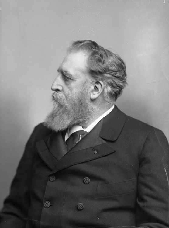 Eugène Poubelle, diplomate et haut fonctionnaire. En buste, pose de profil.