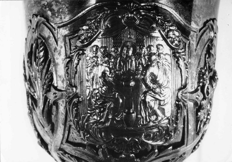 calice, détail de la coupe - © Ministère de la Culture (France), Médiathèque du patrimoine et de la photographie (objets mobiliers), tous droits réservés