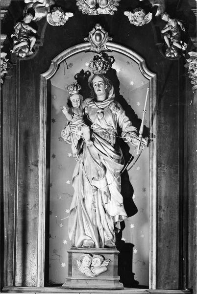 statue (grandeur nature) : Vierge à l'Enfant, vue générale