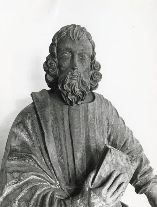 statue : saint Paul, vue partielle