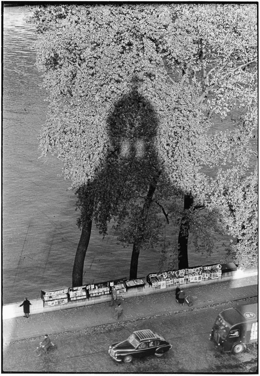 Quai de Conti vu depuis la coupole de l’Institut de France, Paris, 1956