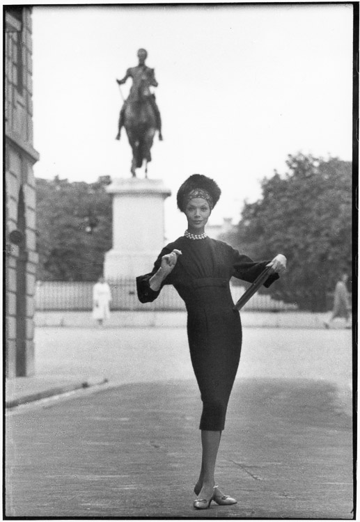 Place du Pont-Neuf, Paris, 1958 ; [Statue équestre de Henri IV]