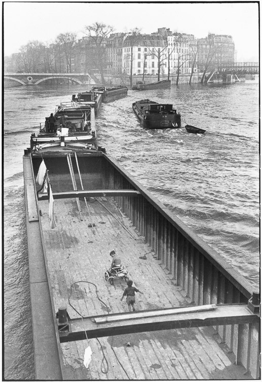 La péniche aux enfants, Paris, 1959
