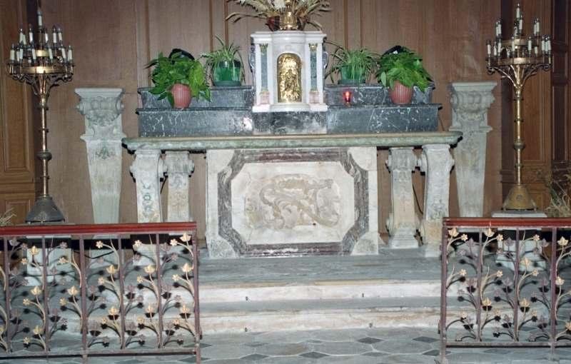 Autel, 2 gradins et tabernacle (maître-autel)