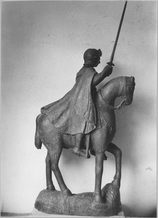 groupe sculpté (statue équestre) : saint Julien - © Ministère de la Culture (France), Médiathèque du patrimoine et de la photographie, diffusion RMN-GP