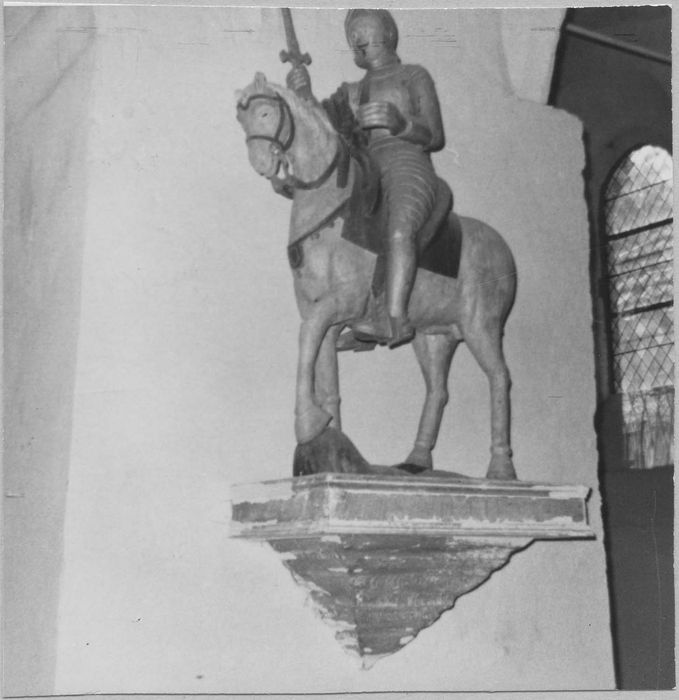 groupe sculpté (statue équestre) : saint Julien - © Ministère de la Culture (France), Médiathèque du patrimoine et de la photographie, diffusion RMN-GP