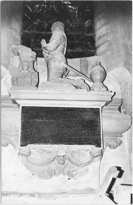 Monument funéraire, statue de Jacques de Bourgoin, écuyer