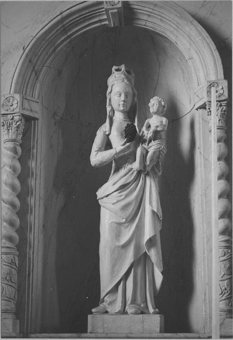 statue : Vierge à l'Enfant, statue complète