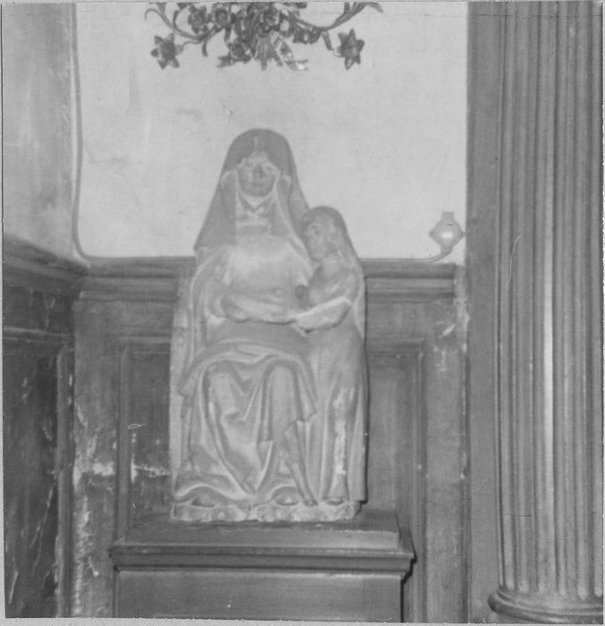 Groupe sculpté : sainte Anne et la Vierge