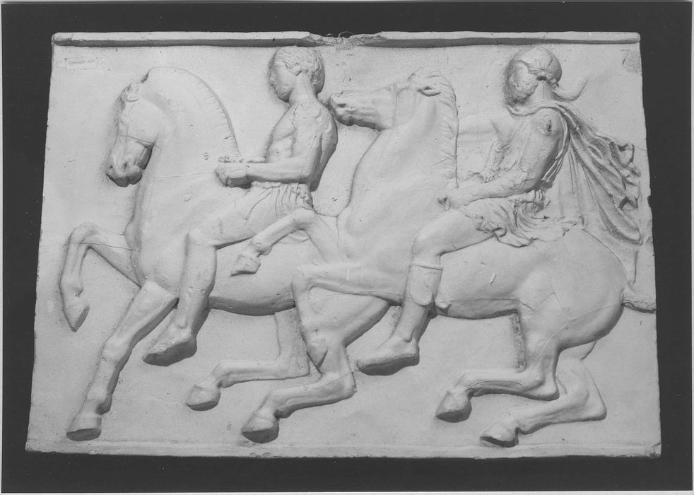 Ensemble des plâtres sculptés de l'atelier d'Elias Robert (17 statues, 4 groupes sculptés, 29 bustes, 2 colonnes, relief, 12 bas-reliefs, 3 hauts-reliefs)