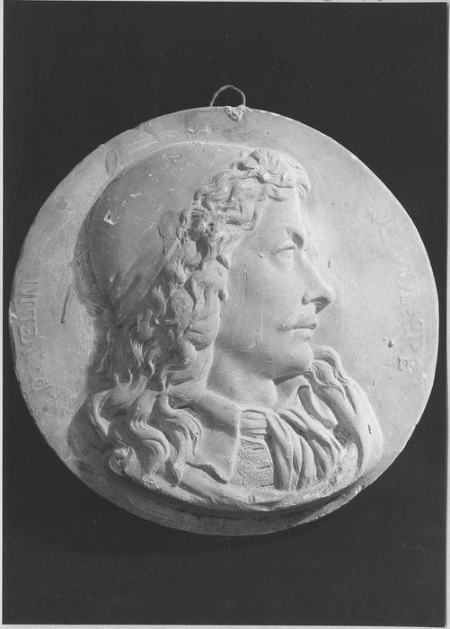 ensemble des plâtres sculptés de l'atelier d'Elias Robert (17 statues, 4 groupes sculptés, 29 bustes, 2 colonnes, relief, 12 bas-reliefs, 3 hauts-reliefs)