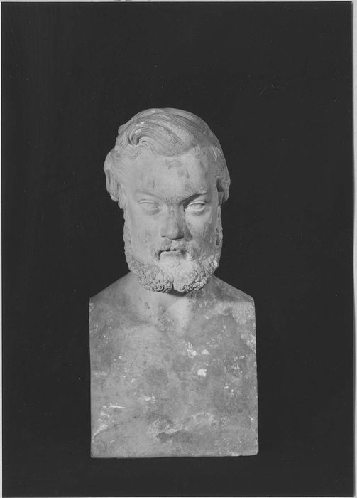 ensemble des plâtres sculptés de l'atelier d'Elias Robert (17 statues, 4 groupes sculptés, 29 bustes, 2 colonnes, relief, 12 bas-reliefs, 3 hauts-reliefs)