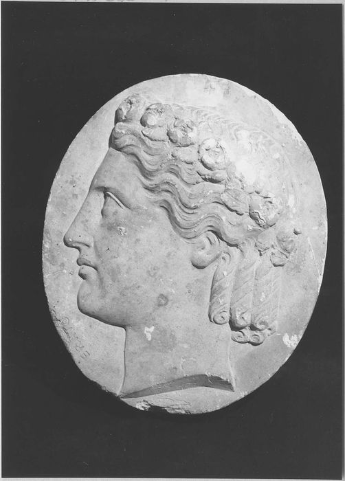 ensemble des plâtres sculptés de l'atelier d'Elias Robert (17 statues, 4 groupes sculptés, 29 bustes, 2 colonnes, relief, 12 bas-reliefs, 3 hauts-reliefs)