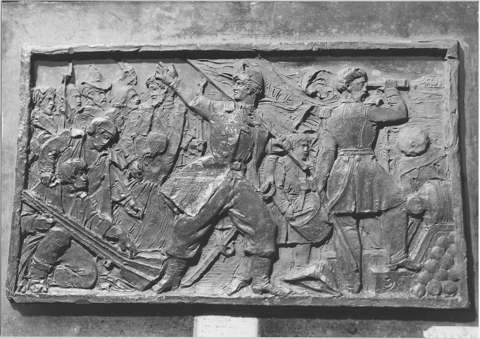 ensemble des plâtres sculptés de l'atelier d'Elias Robert (17 statues, 4 groupes sculptés, 29 bustes, 2 colonnes, relief, 12 bas-reliefs, 3 hauts-reliefs)