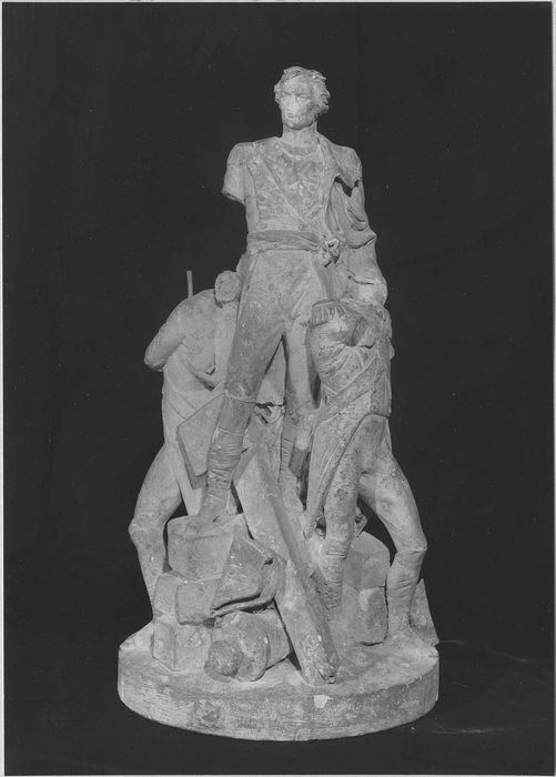 ensemble des plâtres sculptés de l'atelier d'Elias Robert (17 statues, 4 groupes sculptés, 29 bustes, 2 colonnes, relief, 12 bas-reliefs, 3 hauts-reliefs)