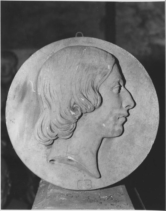 ensemble des plâtres sculptés de l'atelier d'Elias Robert (17 statues, 4 groupes sculptés, 29 bustes, 2 colonnes, relief, 12 bas-reliefs, 3 hauts-reliefs)